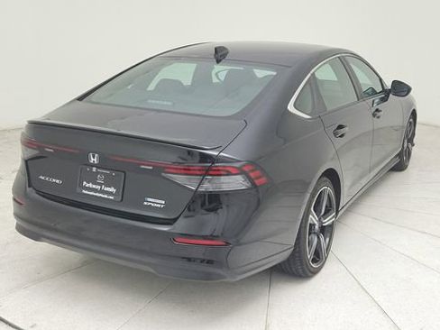 Used 2024 Honda Accord Sport image 5