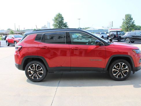 Used 2023 Jeep Compass Limited AWD/4WD image 6