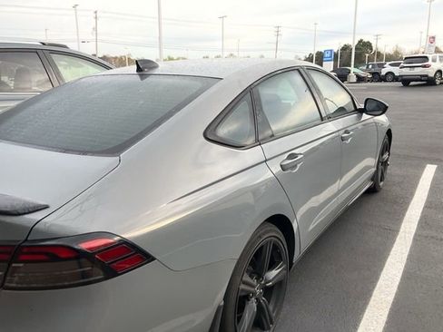 Used 2023 Honda Accord Sport image 6