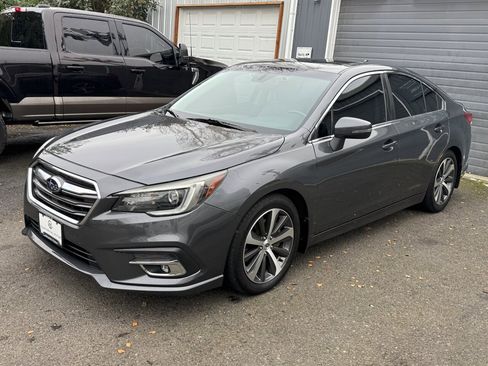 Used 2018 Subaru Legacy 3.6R Limited image 3