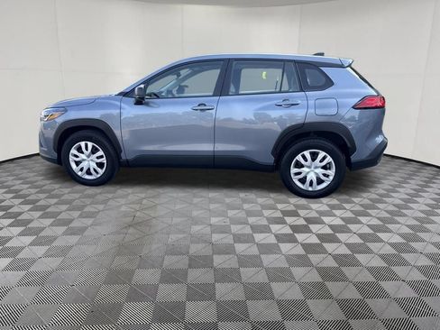 Used 2025 Toyota Corolla Cross L AWD/4WD image 8
