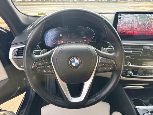 Used 2021 BMW 530i xDrive image 16