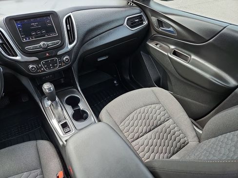 Used 2020 Chevrolet Equinox LT AWD/4WD image 12