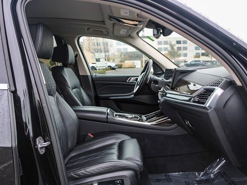 Used 2023 BMW X7 xDrive40i image 13