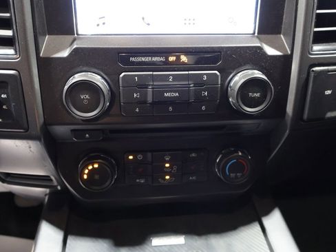 Used 2018 Ford F150 XLT w/ Equipment Group 302A Luxury AWD/4WD image 28