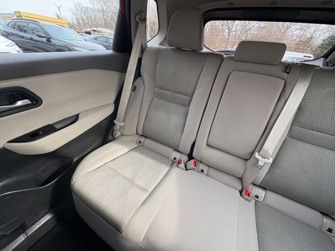 Used 2025 Nissan Rogue SV image 21