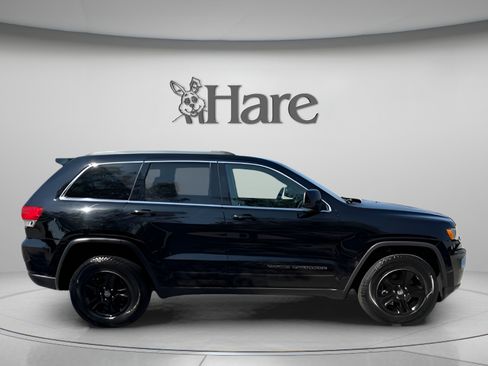 Used 2017 Jeep Grand Cherokee Laredo w/ Quick Order Package 23E AWD/4WD image 6