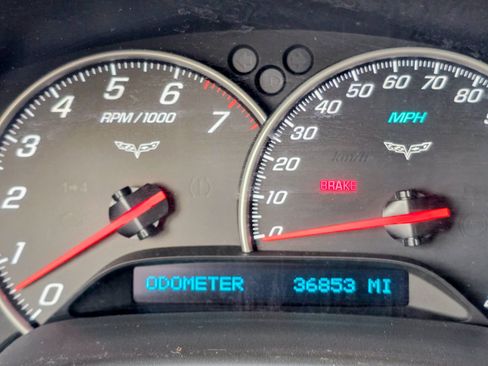 Used 2010 Chevrolet Corvette Convertible w/ Preferred Equipment Group image 26