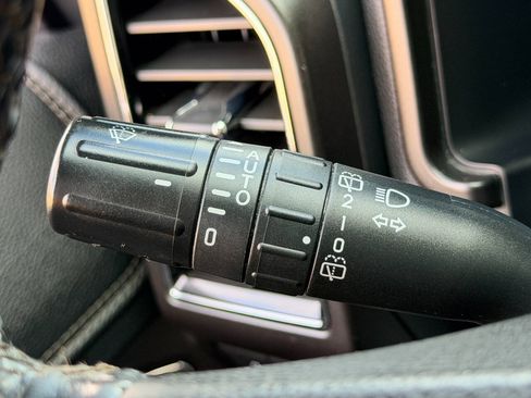 Used 2020 Ford Expedition Max Limited w/ Equipment Group 301A AWD/4WD image 40
