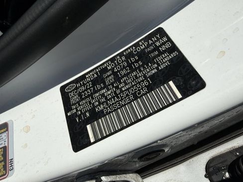 Certified 2023 Hyundai Elantra Limited w/ Cargo Package image 18