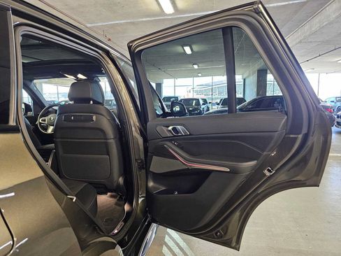 Used 2026 BMW X5 xDrive40i w/ M Sport Package AWD/4WD image 28