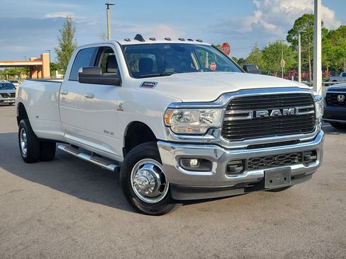 Used 2020 RAM 3500 Big Horn w/ Level 1 Equipment Group AWD/4WD image 2
