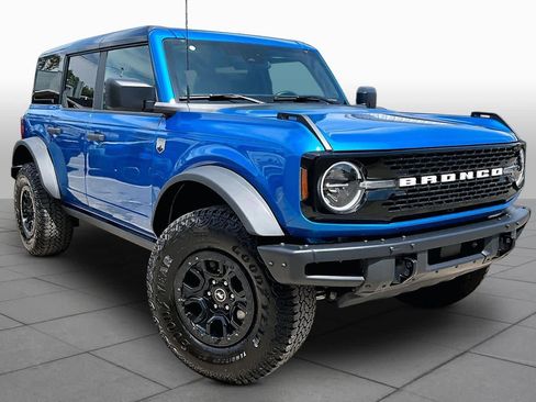 Certified 2025 Ford Bronco Big Bend w/ Black Diamond Package AWD/4WD image 3
