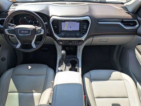 Used 2018 GMC Acadia SLT FWD image 16