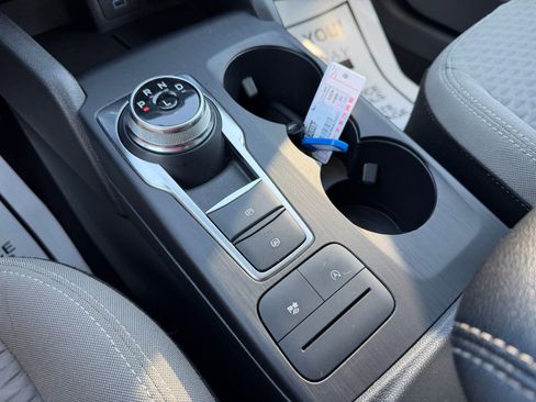 Used 2022 Ford Escape SE w/ SE Sport Appearance Package FWD image 22