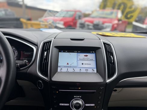 Used 2017 Ford Edge Titanium w/ Technology Package image 17