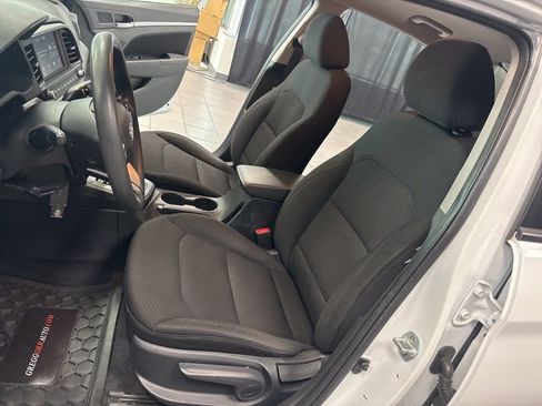 Used 2020 Hyundai Elantra SEL w/ Cargo Package (C1) image 18