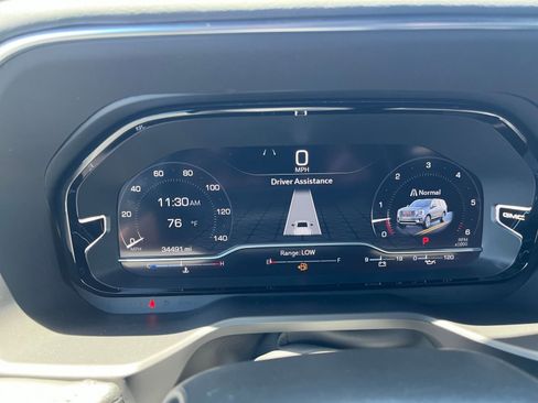Used 2023 GMC Yukon Denali RWD image 43