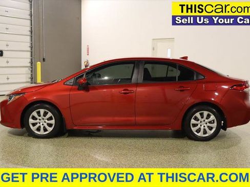 Used 2021 Toyota Corolla LE FWD image 5