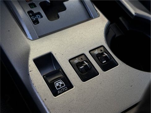 Used 2010 Toyota 4Runner Limited image 24