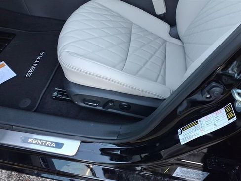 New 2026 Nissan Sentra SL w/ Floor Mat Package FWD image 6