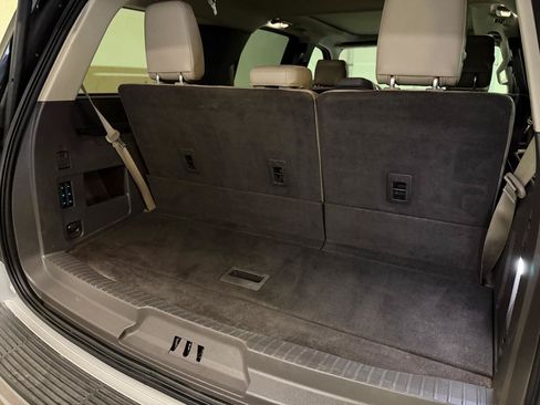 Used 2019 Ford Expedition Limited AWD/4WD image 7