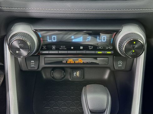 Certified 2025 Toyota RAV4 XLE AWD/4WD image 15