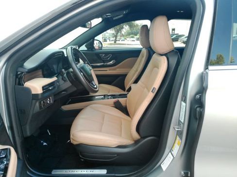 Used 2023 Lincoln Corsair Reserve AWD/4WD image 14