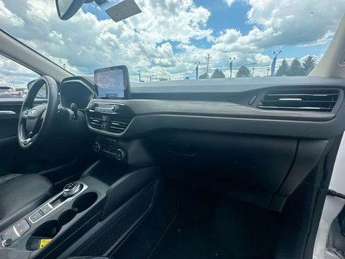 Used 2020 Ford Escape Titanium AWD/4WD image 33