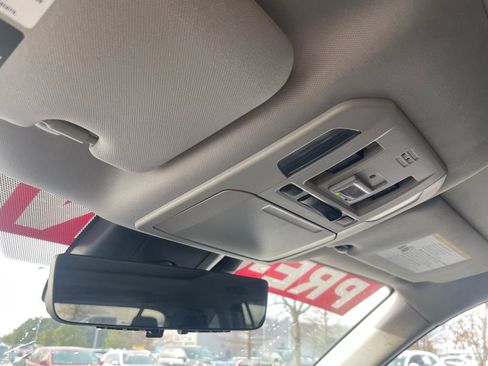 Used 2021 Toyota Highlander Platinum image 20