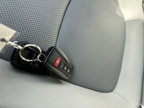 Used 2025 Toyota RAV4 Limited w/ Advanced Technology Package image 19