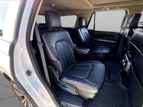 Used 2021 Ford Expedition Platinum AWD/4WD image 19