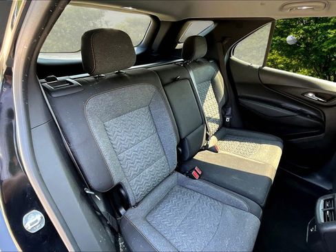 Used 2023 Chevrolet Equinox LT w/ Driver Convenience Package image 26
