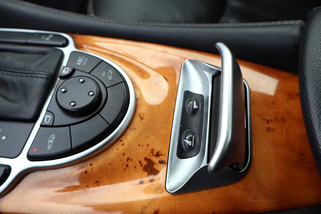 Used 2011 Mercedes-Benz SL 550 image 41