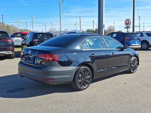 Used 2017 Volkswagen Jetta S w/ Jetta S Cold Weather Package image 6