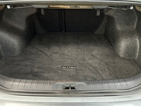 Used 2024 Nissan Altima 2.5 SV image 25