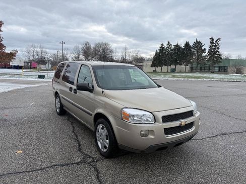 Used 2007 Chevrolet Uplander LS w/ Climate Package image 4