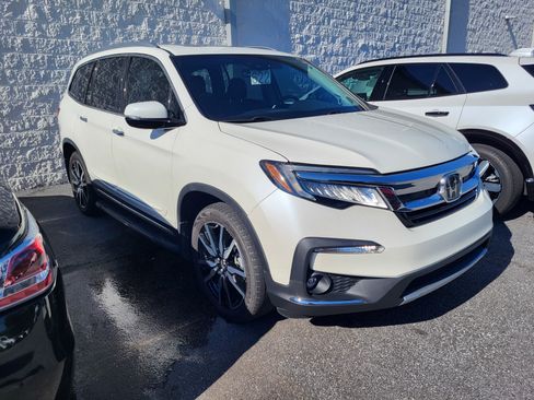 Used 2019 Honda Pilot Elite image 3