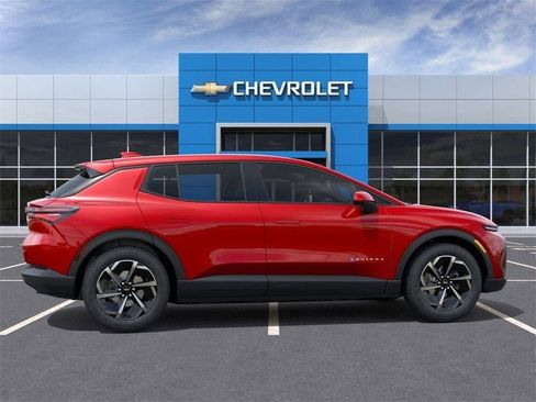 New 2026 Chevrolet Equinox EV LT w/ Comfort Package AWD/4WD image 5