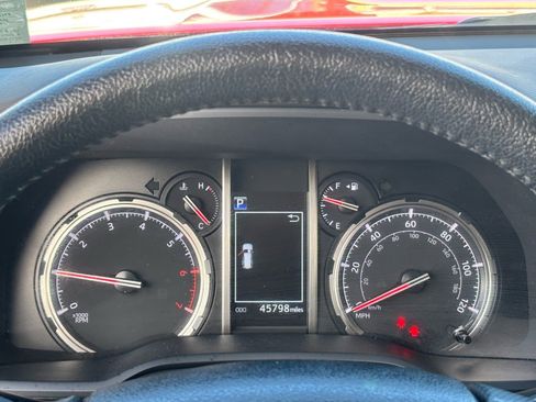 Used 2024 Toyota 4Runner TRD Off-Road Premium image 21