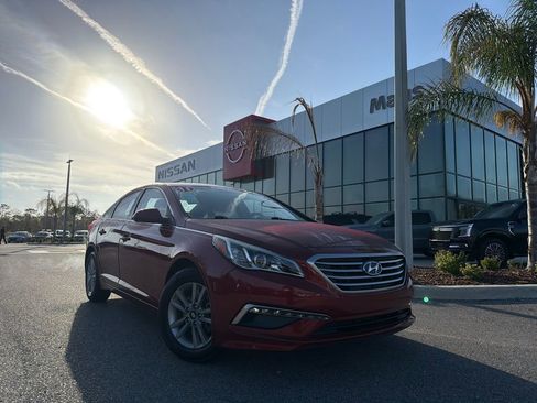 Used 2015 Hyundai Sonata SE w/ Cargo Package image 1