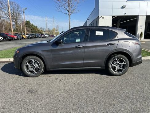New 2026 Alfa Romeo Stelvio Sprint w/ Convenience Package AWD/4WD image 5