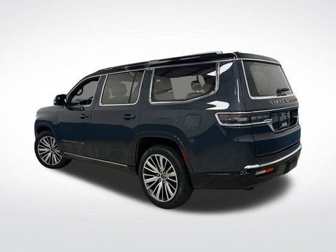 Used 2024 Jeep Grand Wagoneer Series III image 3
