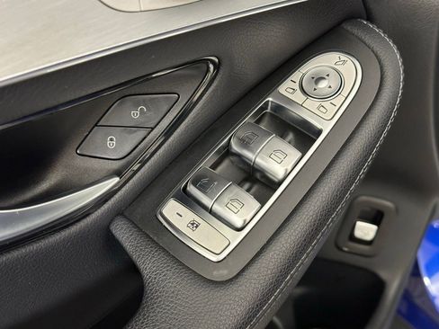 Used 2019 Mercedes-Benz GLC 300 w/ AMG Line image 32