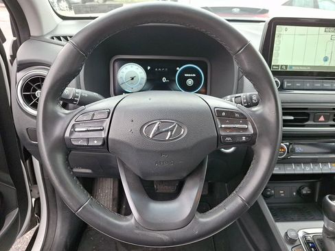 Used 2022 Hyundai Kona Limited AWD/4WD image 21
