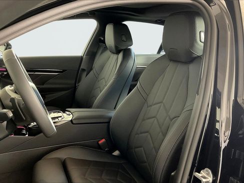 Certified 2026 BMW 530i xDrive w/ Premium Package image 24