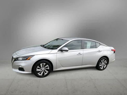 Used 2022 Nissan Altima 2.5 S FWD image 3