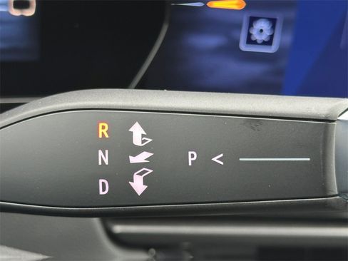 New 2026 Chevrolet Equinox EV RS image 18