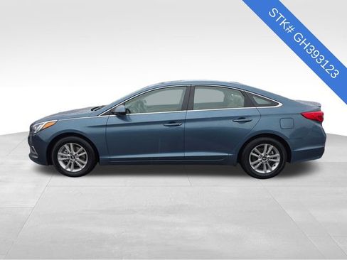 Used 2016 Hyundai Sonata SE image 4