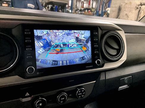 Certified 2022 Toyota Tacoma SR5 image 25